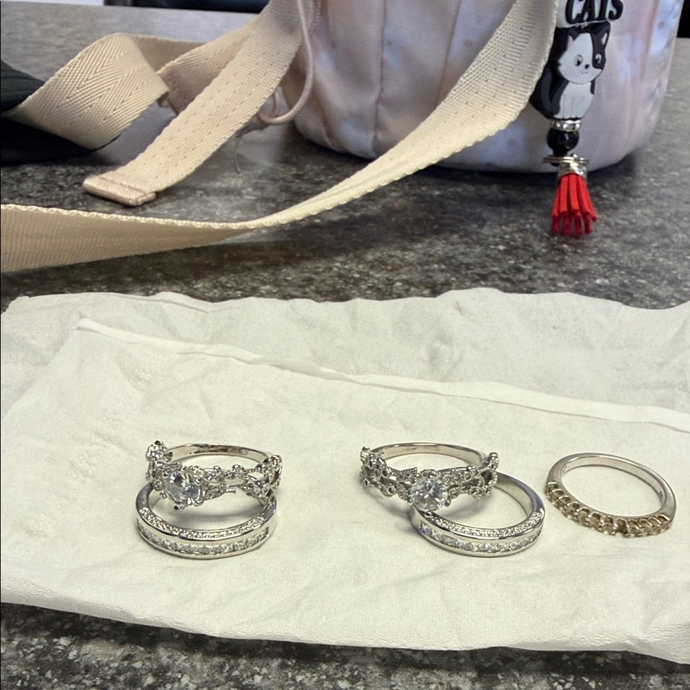 Source Unknown Silver CZ Bridal Ring Set with Clear Stones